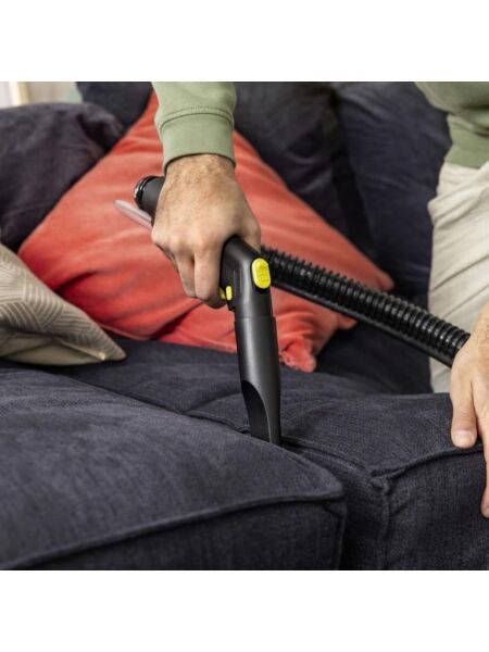 KARCHER SE 4 BLACK EDİTİON HALI KOLTUK YIKAMA MAKİNESİ
