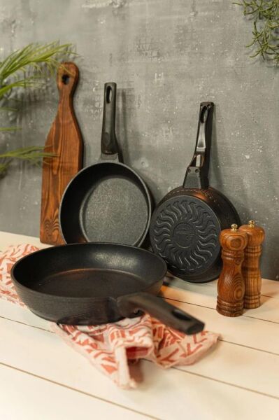 BRİONİ DİAMOND 3 PARÇA TAVA SETİ 20-24-28 CM