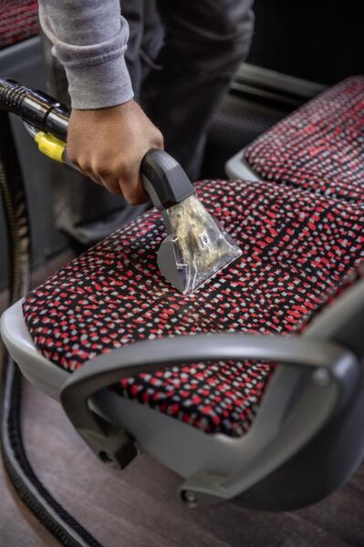 KARCHER PUZZI 8/1 KOLTUK YIKAMA MAKINESİ