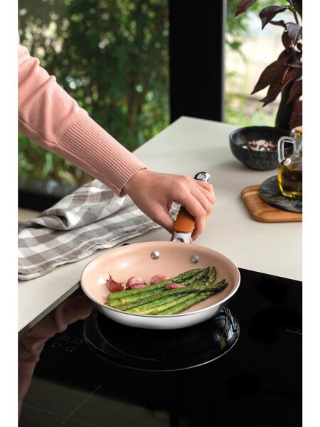 TRAMONTINA ROMAGNA DESERT CLAY 20 CM SERAMİK YÜZEYLİ KIZARTMA TAVASI