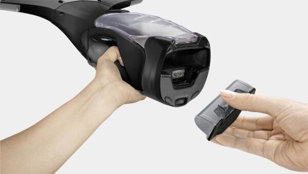 KARCHER WV-5 PLUS ANNIVERSARY EDİTİON CAM TEMİZLEME MAKİNESİ SİYAH