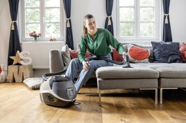 KARCHER SV-7 *EU BEYAZ BUHARLI TEMİZLİK MAKİNESİ