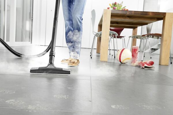 KARCHER SV-7 *EU BEYAZ BUHARLI TEMİZLİK MAKİNESİ