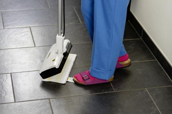 KARCHER SC1 UPRIGHT*EU BUHARLI TEMİZLİK MAKİNESİ