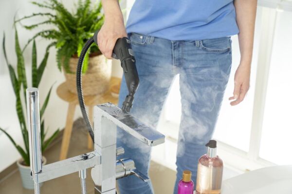 KARCHER SC-3  DELUXE *EU BEYAZ BUHARLI TEMİZLİK MAKİNESİ