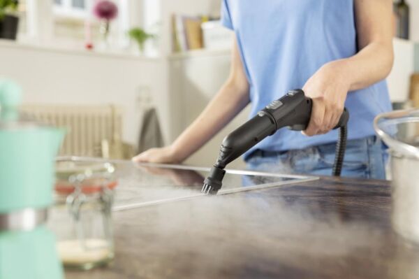 KARCHER SC-3  DELUXE *EU BEYAZ BUHARLI TEMİZLİK MAKİNESİ