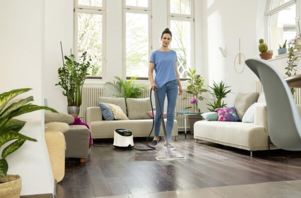 KARCHER SC-3  DELUXE *EU BEYAZ BUHARLI TEMİZLİK MAKİNESİ