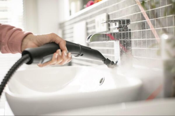 KARCHER KST 2  EU BUHARLI TEMİZLİK MAKİNESİ BEYAZ